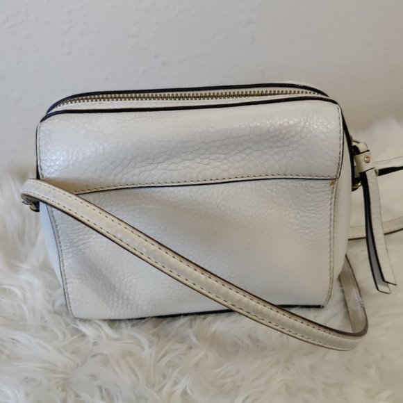KATE SPADE FLORAL CUT OUT CROSSBODY  WHITE  leather BAG - Picture 2 of 5
